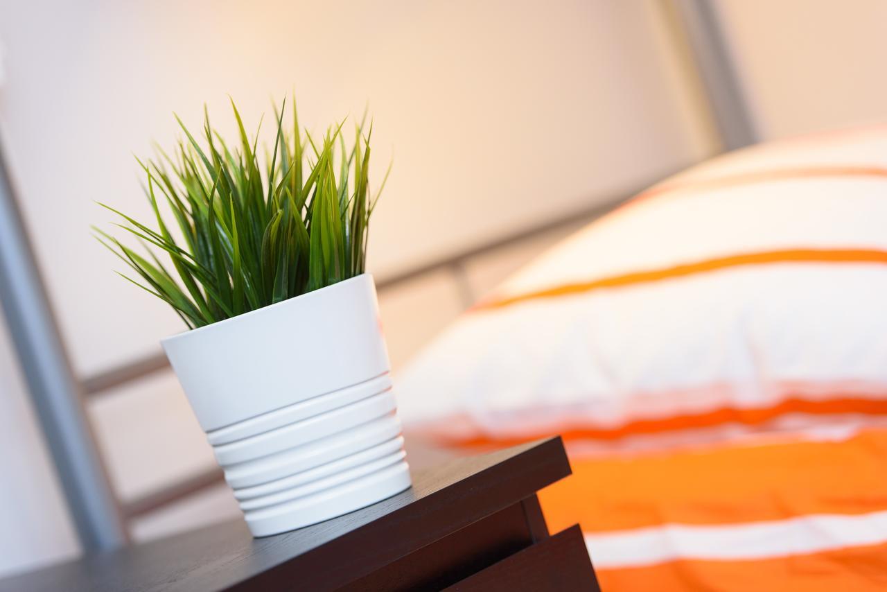 Constitution Square Rooms Varşovia Exterior foto